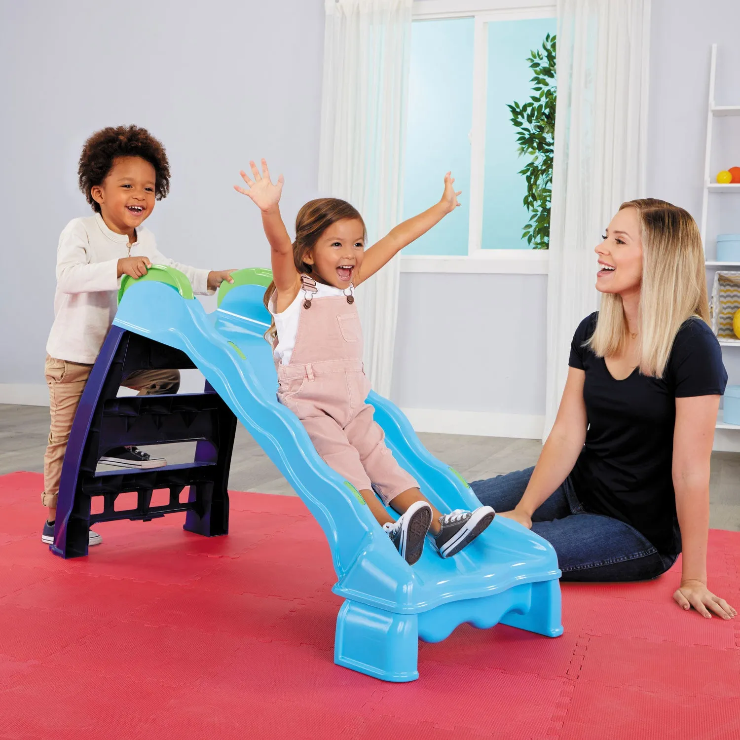 2-in-1 Indoor-Outdoor Slide with Water Spraying Jets, Foldable Design for Easy Storage