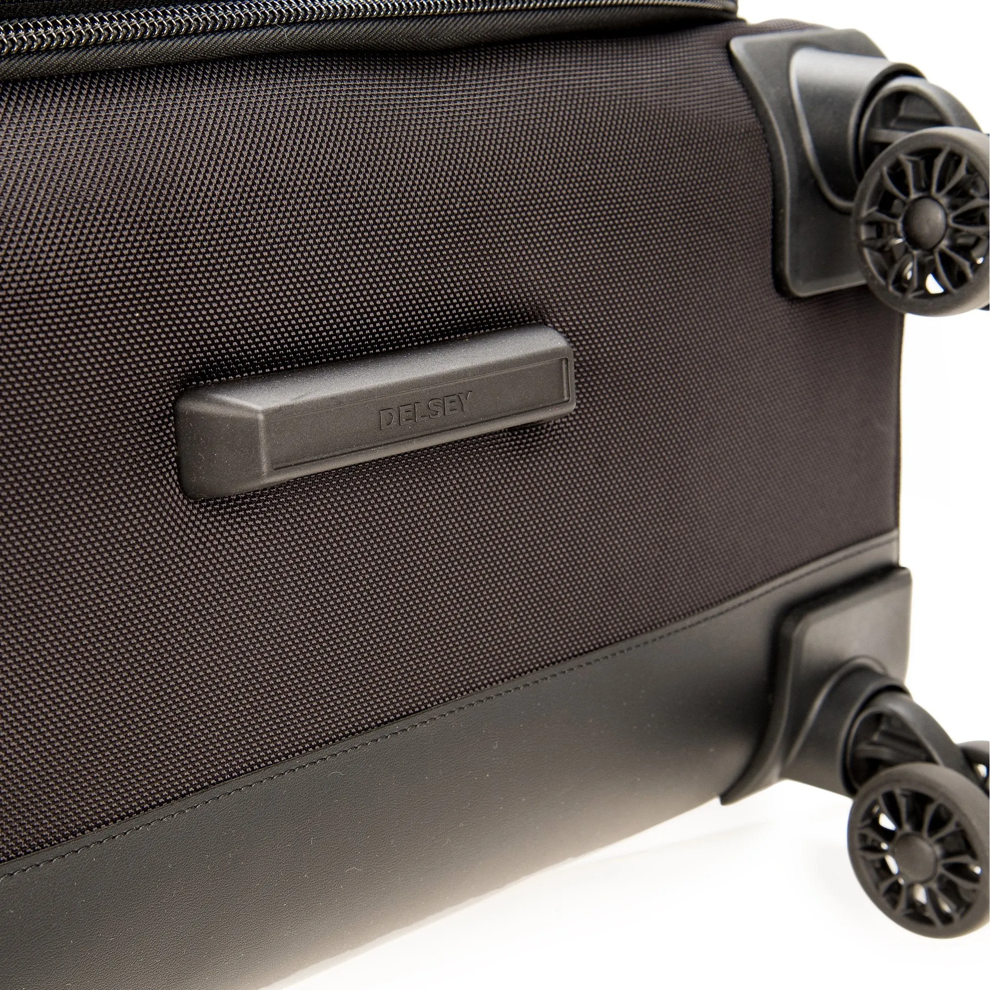 DELSEY Paris Montmartre  2 Piece Set (21"/25") 4-Wheel Luggage Sets