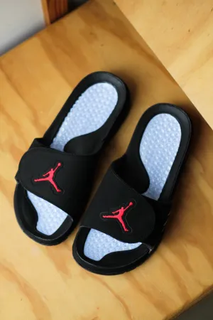 HYDRO 5 RETRO SLIDE (GS) BLACK/FIRE RED