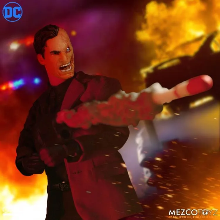 Mezco Toyz ONE:12 Collective Two Face Action Figure