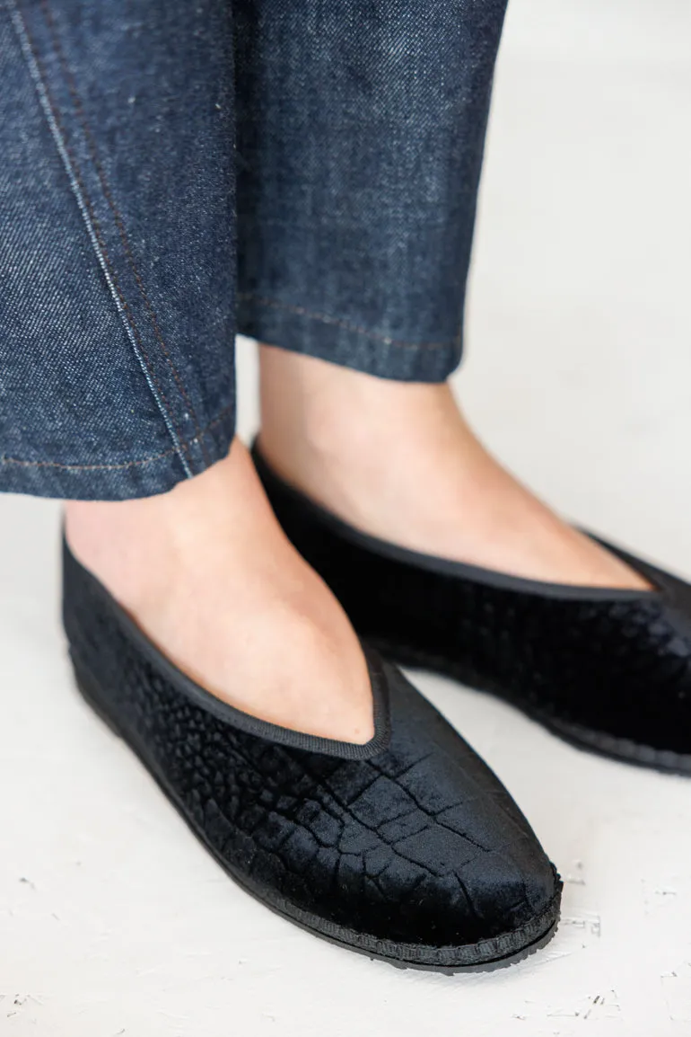 Velvet Fu  Kung  Slippers - Cayman Black