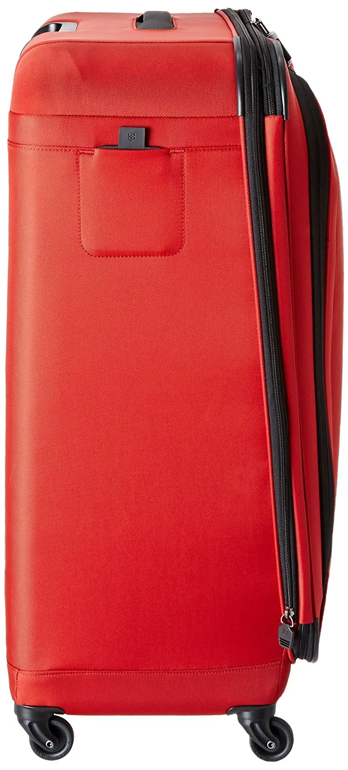 Victorinox 30" Expandable 4-Wheel Ultra-Light Spinner Upright