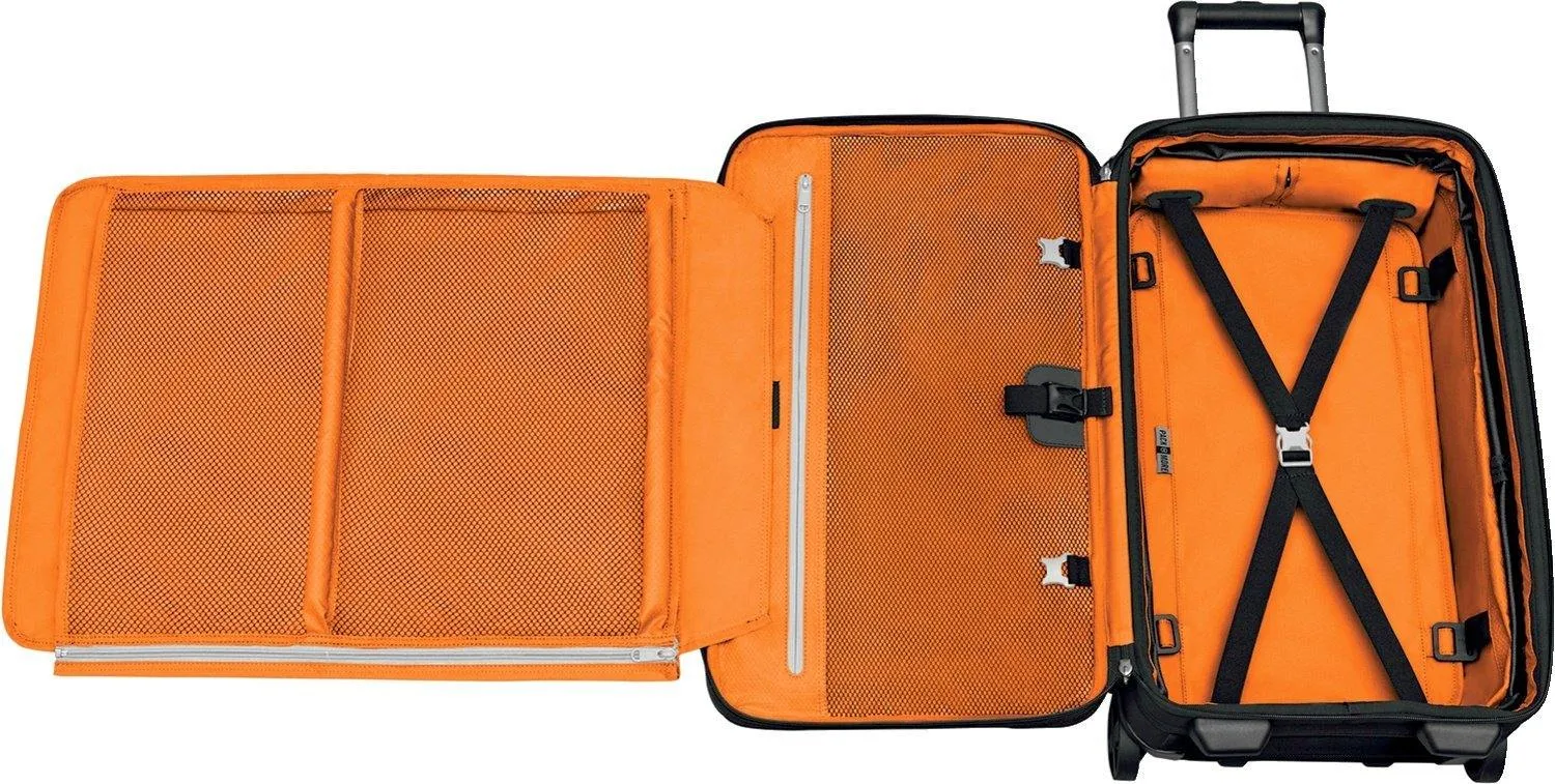 Victorinox Werks Traveler 5.0 22" U.S. Carry-On