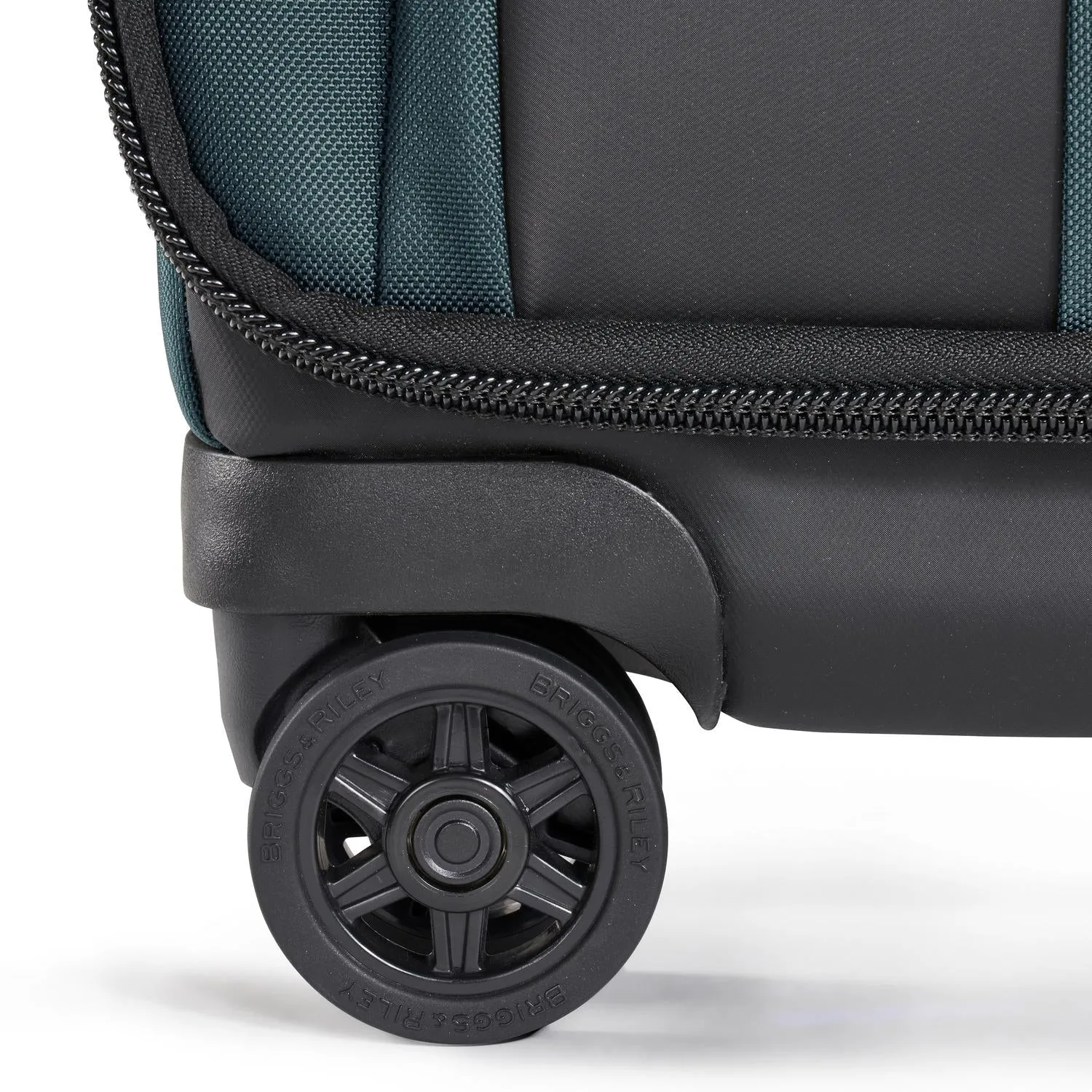 ZDX Domestic Carry-On Expandable Spinner